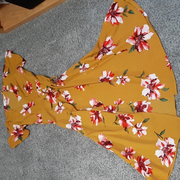 MAGNOLIA SKYE Dresses & Skirts - MSG SKYE WRAP-AROUND M
